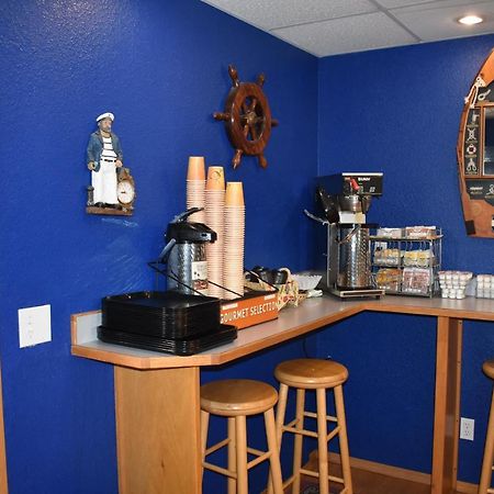 Lighthouse Cove Inn Bandon Eksteriør bilde The coffee bar at the station